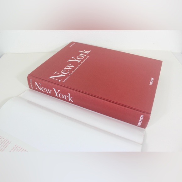 New York Portrait of a City Taschen Large Coffee Table Book - Picture 4 of 10